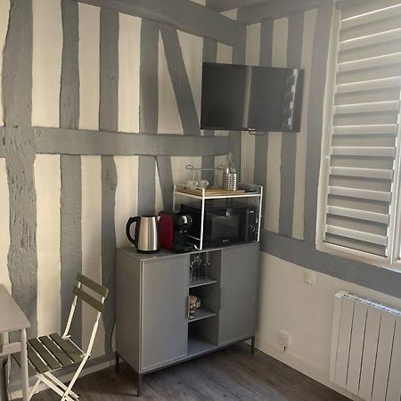 Studio Au Coeur De Руан Екстериор снимка